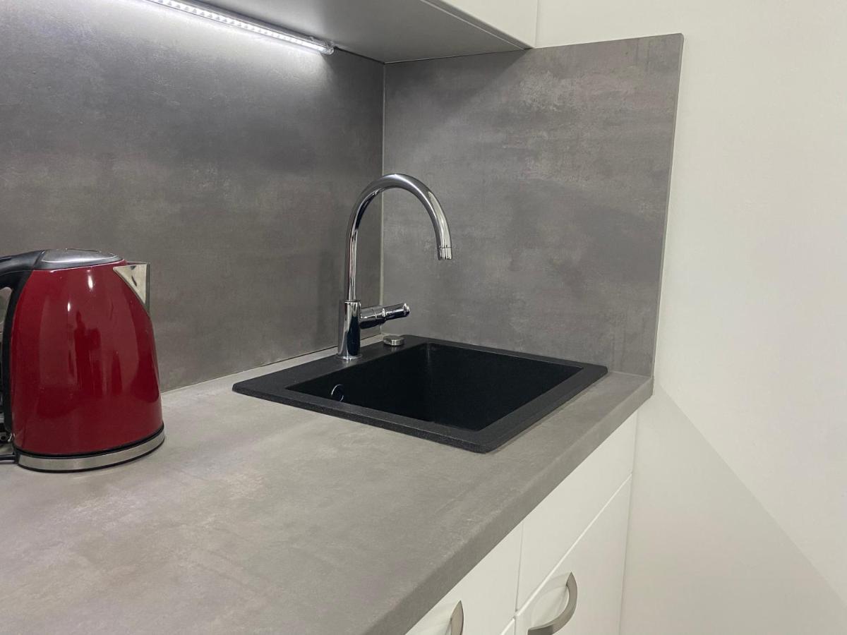 Urbanes, Modernes Apartment Mit Parkplatz Kassel Ngoại thất bức ảnh